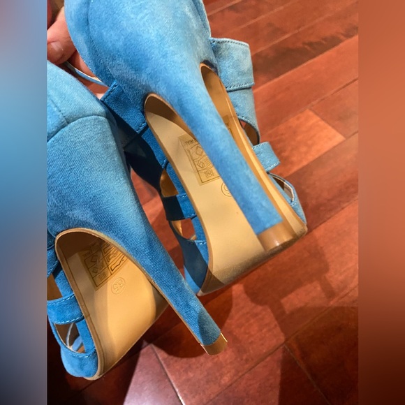 Brand new, bright blue heels stiletto shoes size 8.5 - Picture 6 of 8